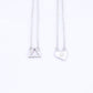 Escapulário Leão corrente cartier prata 925 polida (clara) ou oxidada (escura), constelação (frente) e símbolo (verso) com elemento AR. Comprimento: 70cm. Embalagem em estojo de madeira. Esta é uma joia de prata 925 produzida com uma liga conhecida internacionalmente com STERLING SILVER – 925, o que significa que ela é constituída de 92,5% de prata pura, garantindo a qualidade do material utilizado.
